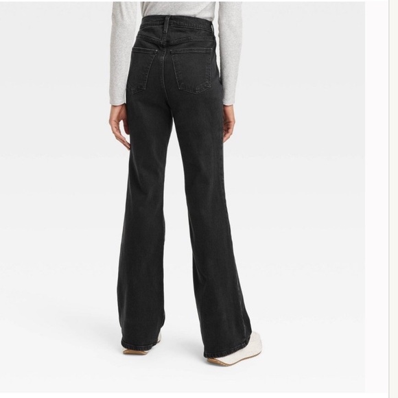 Women's dark blue jeans. - Picture 9 of 10